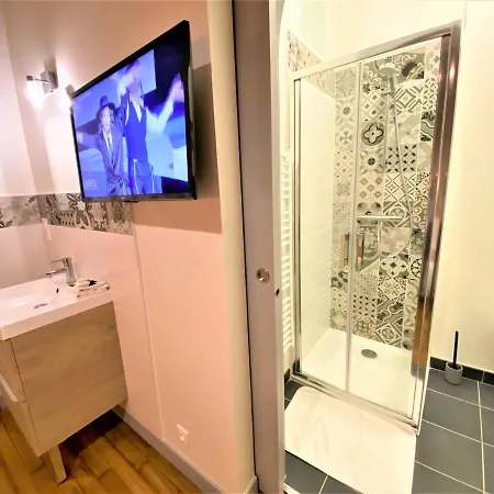 Apartment Rue Sarret Xxl