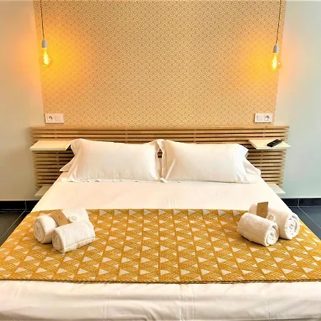 Rue Sarret Xxl * Анже