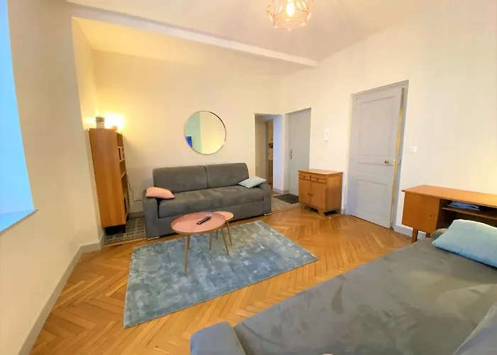 Rue Sarret Xxl אנז'ה